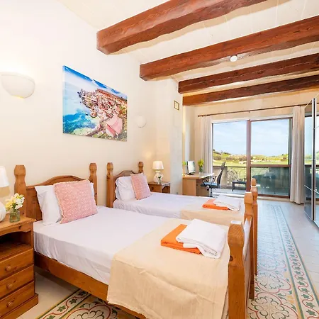 Levecca 2 * Ghasri (Gozo)